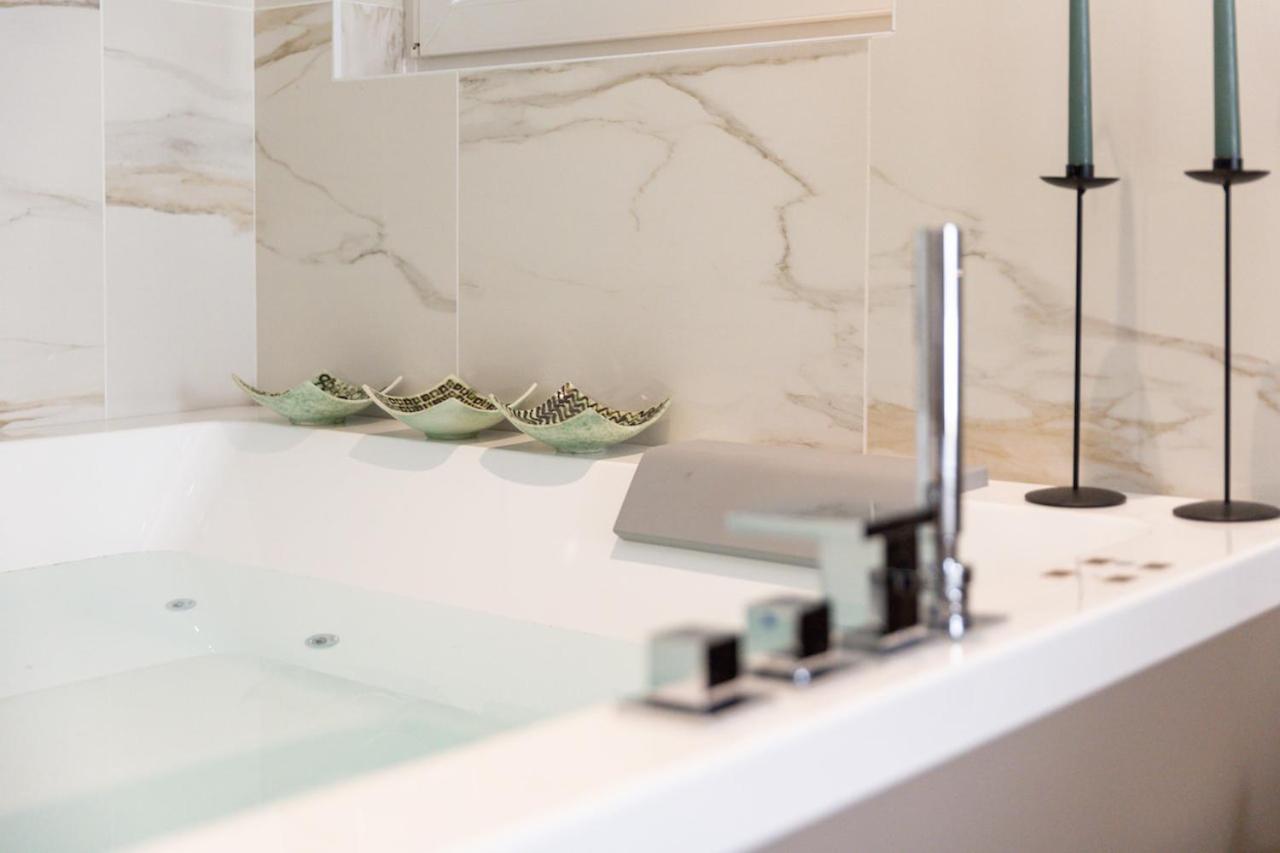 Jacuzzi By Enjoy Garda Apartment