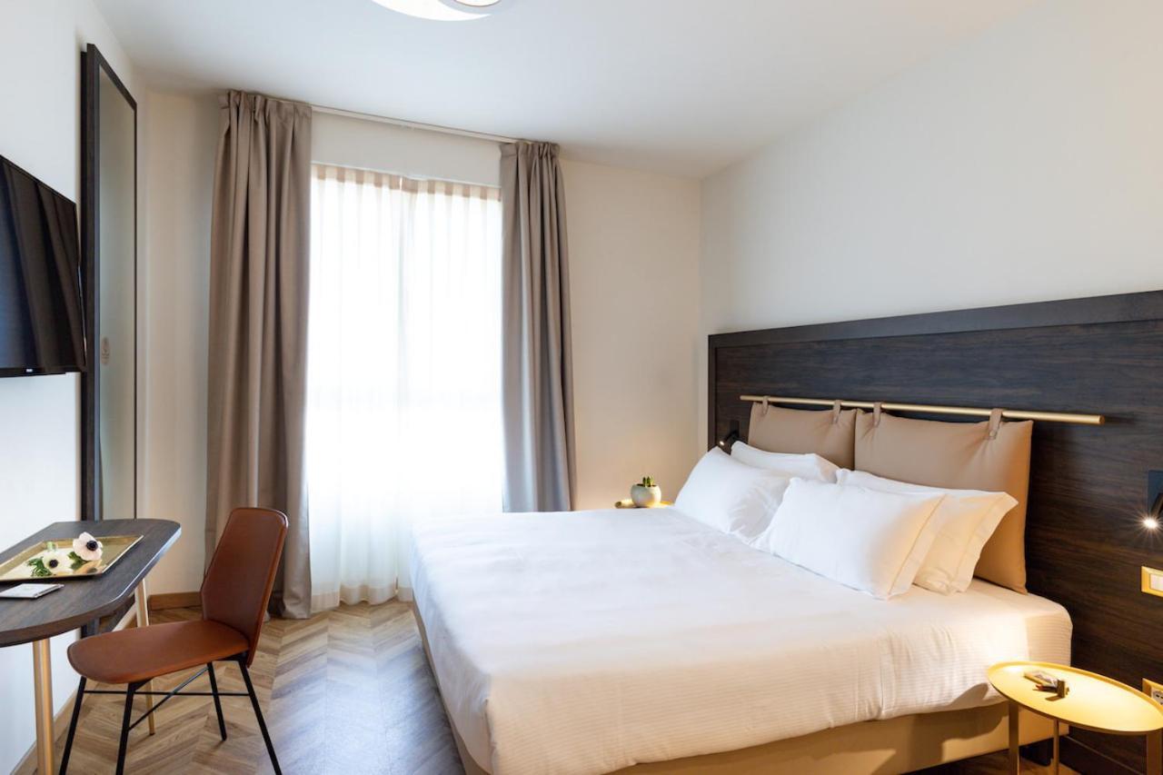 Jacuzzi By Enjoy Garda Apartment Peschiera del Garda